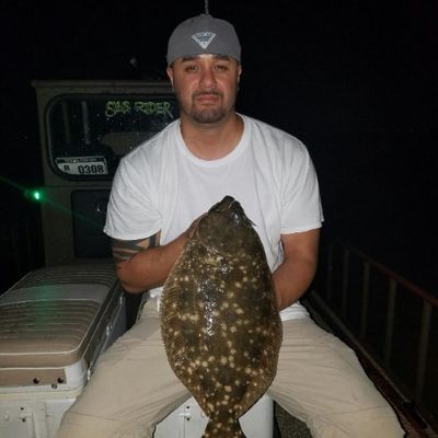 Shallow Encounters Flounder Gigging Charter