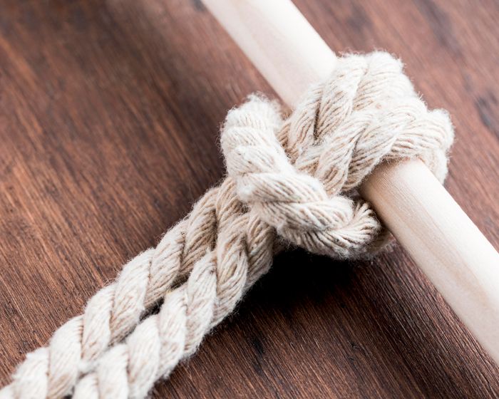 twine-strong-white-rope-with-bar.jpg