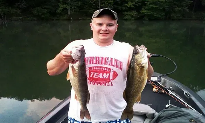 Live bait minnows for Walleye