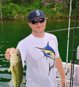 Great bass fishing action in beautiful Branson MO!
