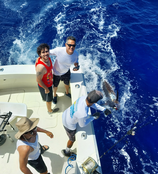 Clouds rolling in for an epic deep sea adventure in Kailua-Kona!
