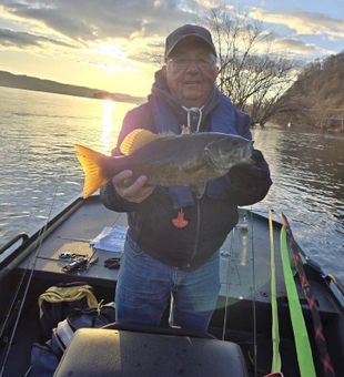 Nice Smallmouth Bass, Top Fishing in Pa.