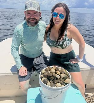 Discover the crystal-clear waters of Steinhatchee, FL with a scalloping trip that's perfect for families, friends, and first-time adventurers.
