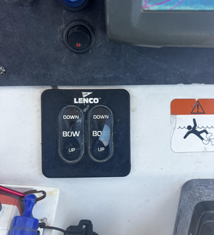 Mastering the art of jigging and fly fishing in Milton's best spots!
