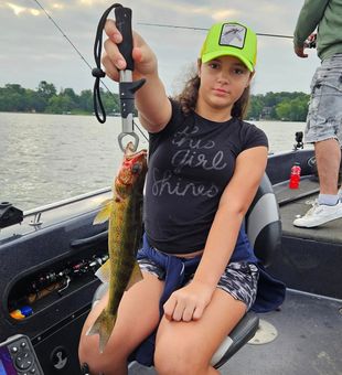 Walleye fishing picking up across Brainerd MN