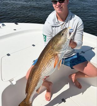 Impressive Jacksonville Redfish caught inshore!
