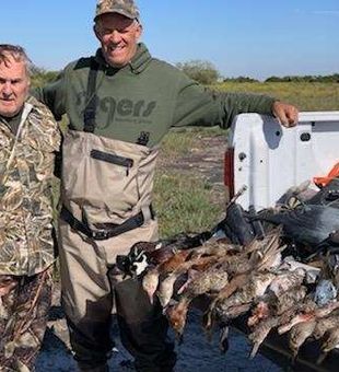 Coastal hunting with expert guides in Texas.
