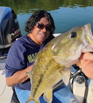 One cast, one Bass—Allatoona’s on fire