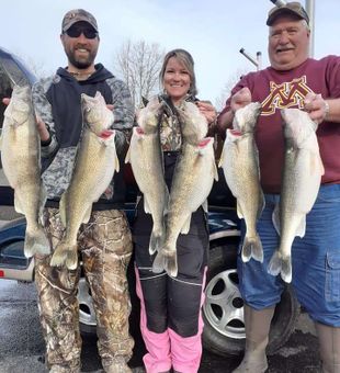 Detroit River, MI Walleye Fishing Trip