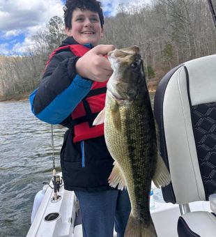 Bass Fishing in North Georgia! Spotted Bass!