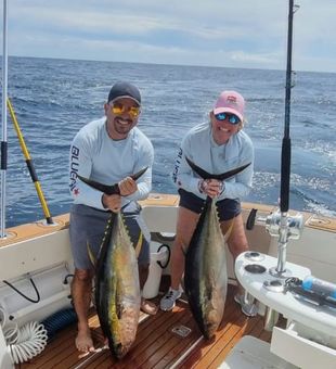 Double Yellowfin Tuna deck catch Quepos