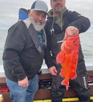 Early mornings on the Oregon Coast mean calm water, fresh ocean air, and prime conditions for landing quality fish.