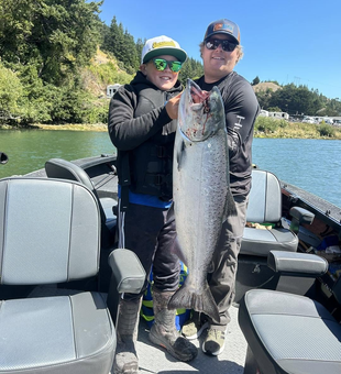 Outstanding Gold Beach Chinook salmon catch!