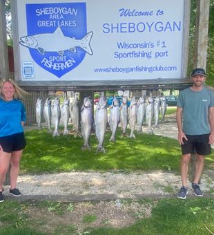 Epic Chinook salmon limit from Sheboygan waters!