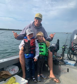 Child-friendly fishing charter in Oregon!