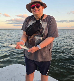 Great catch using deep sea jigging and drift fishing techniques in these clear conditions!