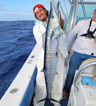 Above average sized Wahoo catch from Islamorada