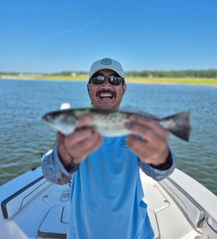 Great catch using jigging and trolling techniques in clear conditions!