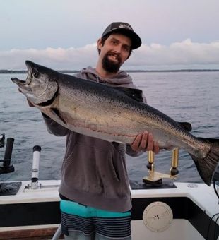 Thrilling Salmon Fishing on Lake Ontario
