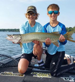 Premier Muskellunge Fishing In Minnesota