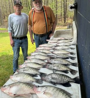 Crappie fishing in Pope, MS is the perfect getaway for anglers looking for steady action and some of Mississippi’s tastiest freshwater fish.