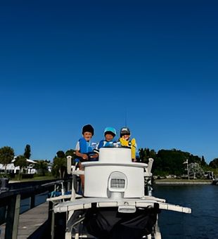 Cheerful Crew – family fishing Sebastian Inlet
