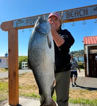 From the first cast to the final catch, Gold Beach, Oregon salmon fishing delivers an action-packed experience surrounded by the rugged beauty of the Southern Oregon Coast.