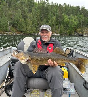 Beautiful Nestor Falls walleye ready for the photo!