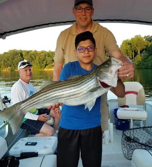 Family Fishing in Smith Mountain Lake