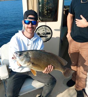 Lake Ontario, the best waters for fishing