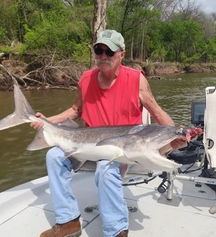 Reel in the moment at Fort Gibson Lake, one cast at a time.