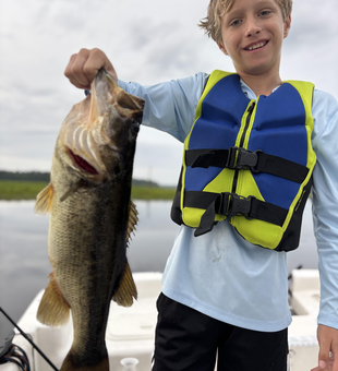 Clearing skies and a feisty Largemouth Bass make for the best fishing day in Steinhatchee!