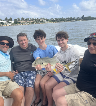 West Palm Beach Crevalle Jack bringing the fight!