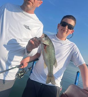 Keep your catch with us in TN fishing charters