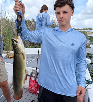 Everglades bowfin landed with perfect technique!
