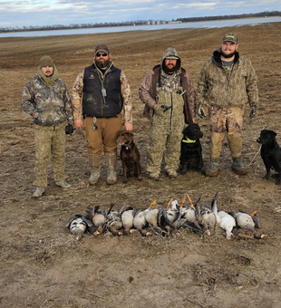 best guided duck hunting trips in Austin Arkansas