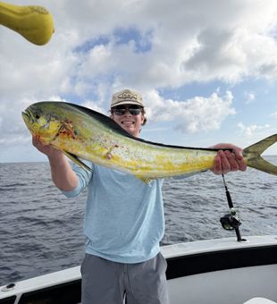 Experience world-class fishing in West Palm Beach, FL with unforgettable views.