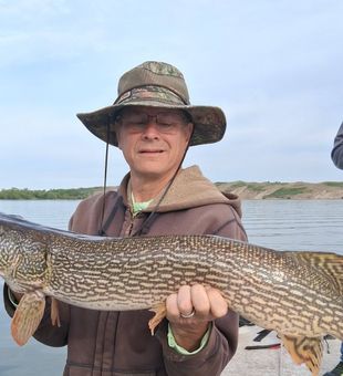 Beautiful Valentine NE northern pike ready for the photo!