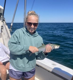 Sunny Spanish mackerel moment out on the water