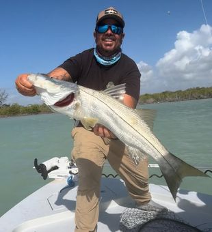 Inshore fishing in Key Largo, FL—where crystal-clear waters meet nonstop action.