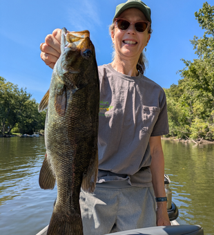 Beautiful Lake Michigan smallmouth bass caught on the water!