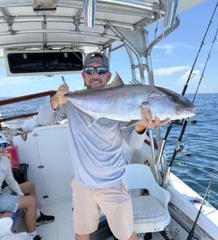 Powerful pull on a Florida fishing charter!
