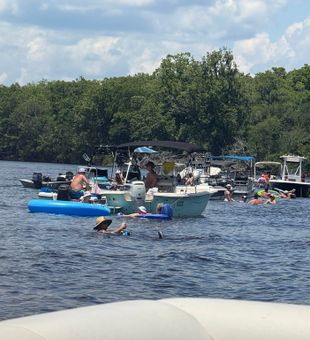 Fun Florida scalloping trip with family and friends