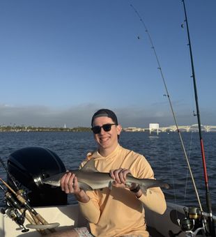 Reeling in unforgettable moments on a Daytona Beach fishing charter along Florida’s beautiful Atlantic coast.