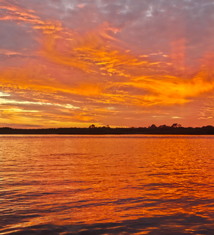 Perfect evening colors over Daytona Beach waters.