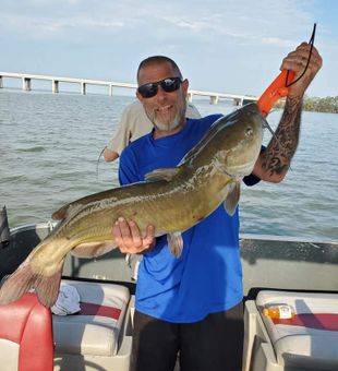 Sandusky Bay Catfish Fishing