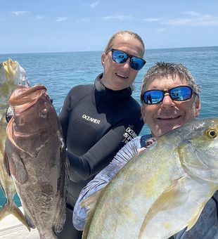 Mutton Snapper capture with Discovery Blue!