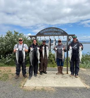 Oregon's rivers and coastal waters offer incredible salmon fishing opportunities for anglers of all skill levels. Reserve your guided trip today.