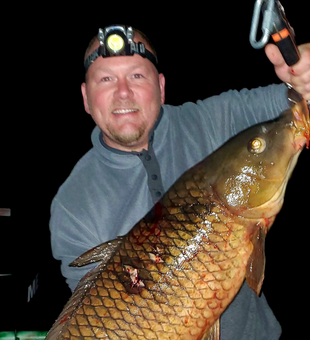 Wintertime Bowfishing for Suckers and Carp