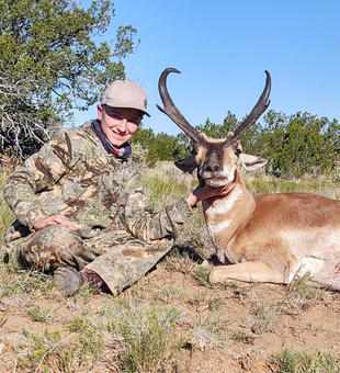 Predator hunting trips in Arizona’s wild.